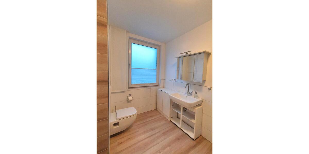 Hochparterre Detmold Hiddesen - 2 Zimmer, 64 m&sup2;, 665&euro; | Angebot:26049779