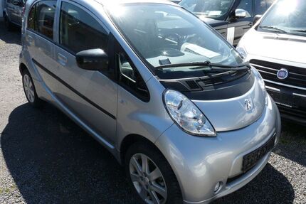 Peugeot iOn