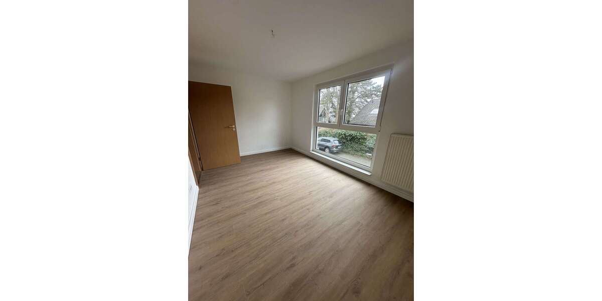Etagenwohnung Bad Salzuflen - 3 Zimmer, 81 m&sup2;, 900&euro; | Angebot:26426840