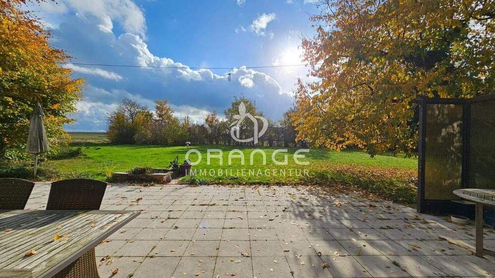 ***Großzügiges Zweifamilienhaus mit ca. 12.000 m² Traumgrundstück*** 1 zimmer