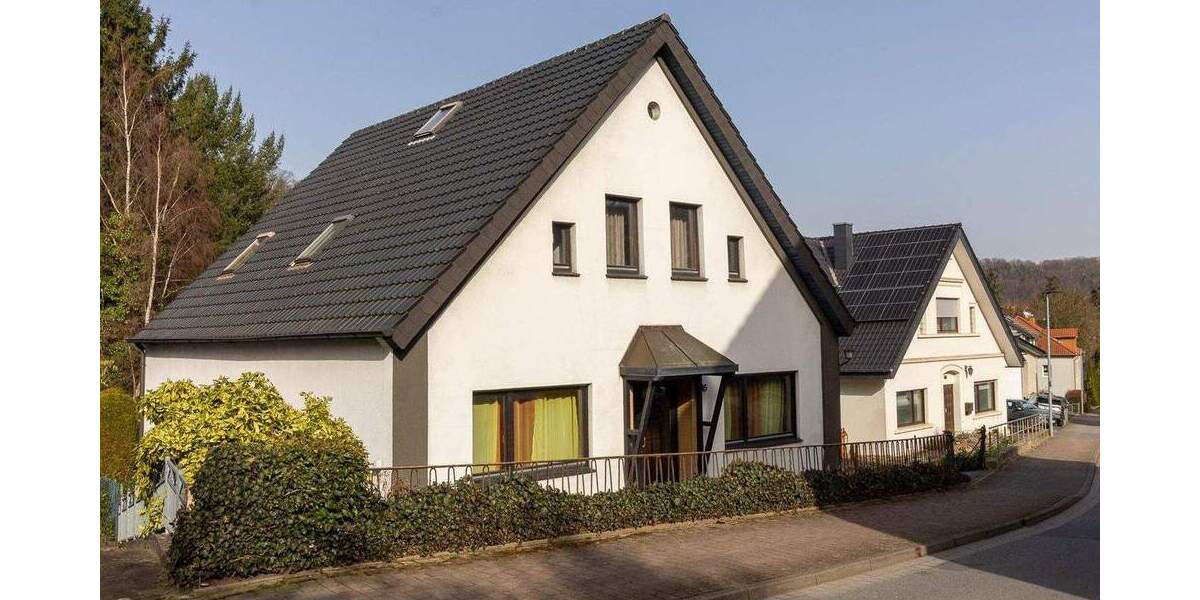 Einfamilienhaus Vlotho - 7 Zimmer, 165 m&sup2;, 175.000&euro; | Angebot:25716921