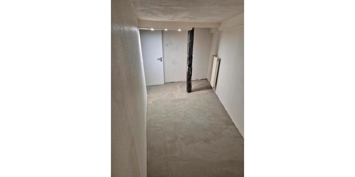 Großzügige Altbauwohnung mit Garten – sofort verfügbar 5 zimmer