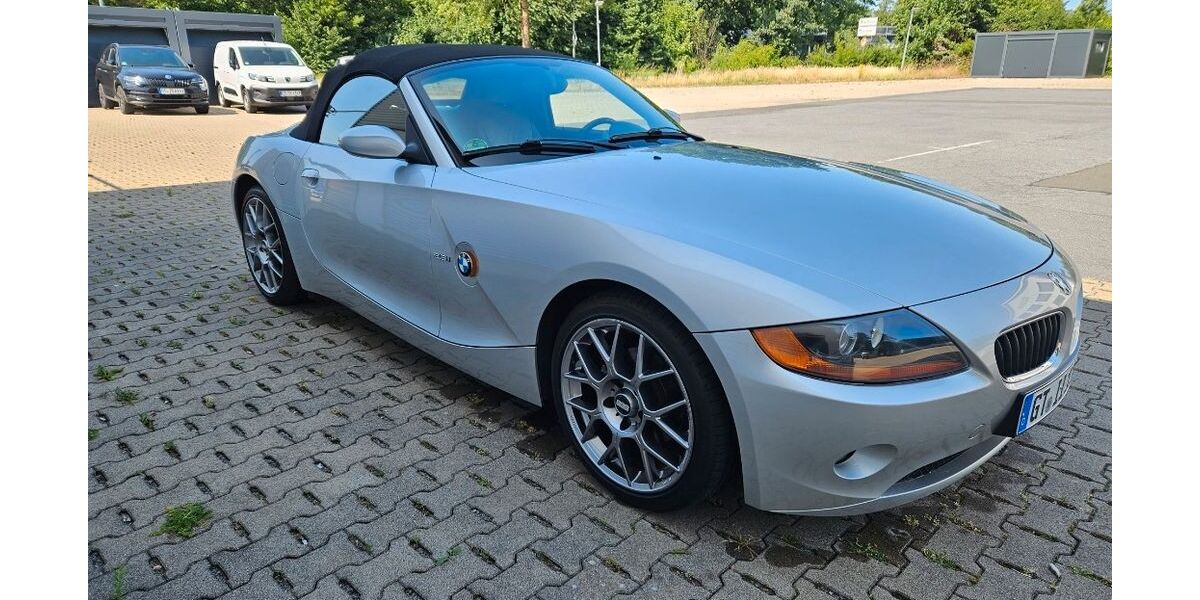 BMW Z4 86.000 km 10.200 &euro; Halle 33790