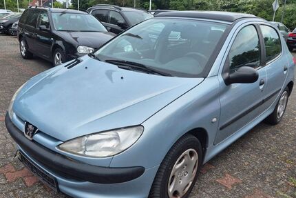 Peugeot 206 172.000 km 1.350 &euro; Detmold 32756