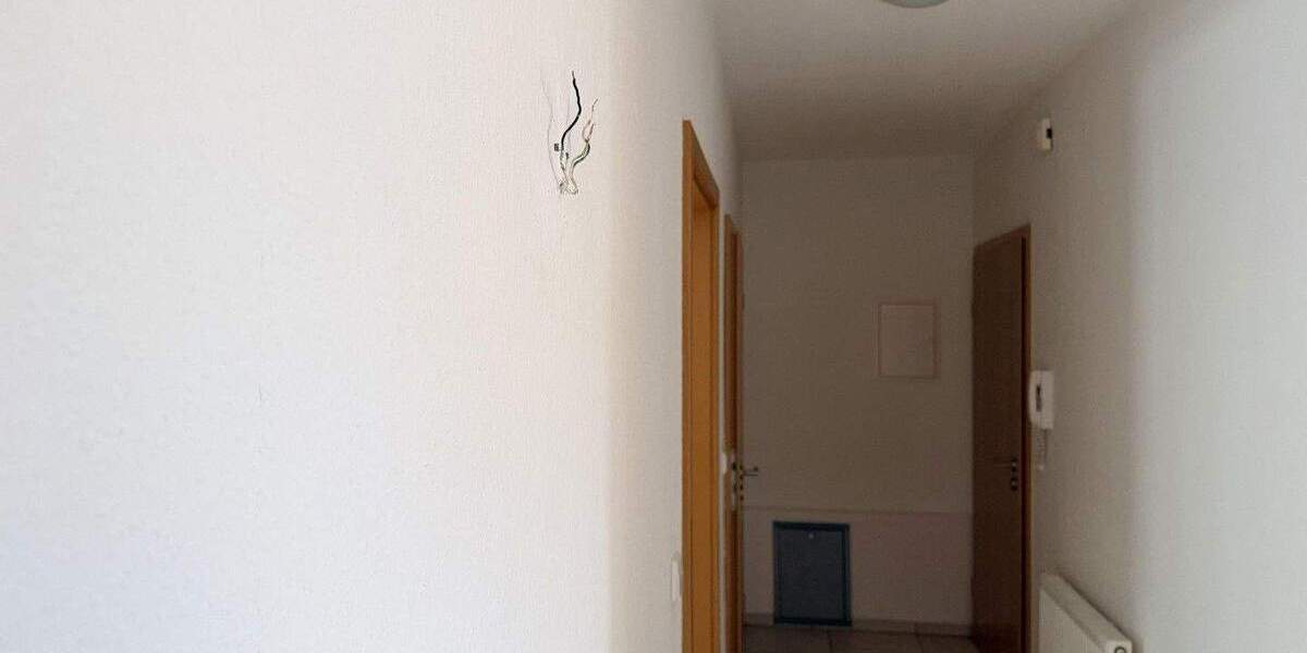 Gepflegete 3 Zimmer-Wohnung, mit offener Küche Dachgeschosswohnung (Fahrstuhl) in Schloß Holte-Stk. 3 zimmer