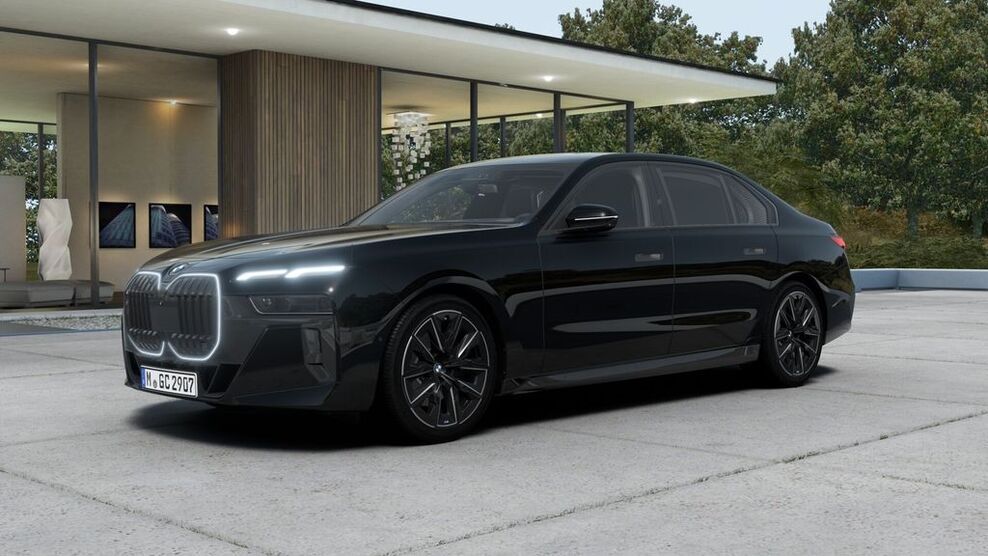 BMW 740 2.500 km 111.111 € Bielefeld 33719