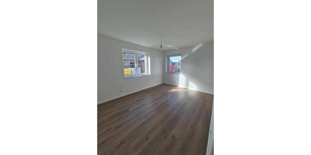 Etagenwohnung Halle - 4 Zimmer, 133 m&sup2;, 1.500&euro; | Angebot:25551501