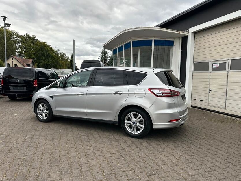 Ford S-Max 50.897 km 26.500 € Enger 32130