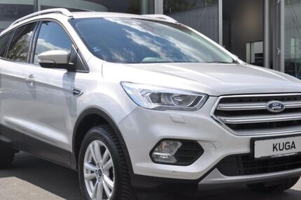 Ford Kuga 27.589 km 17.950 € Versmold 33775