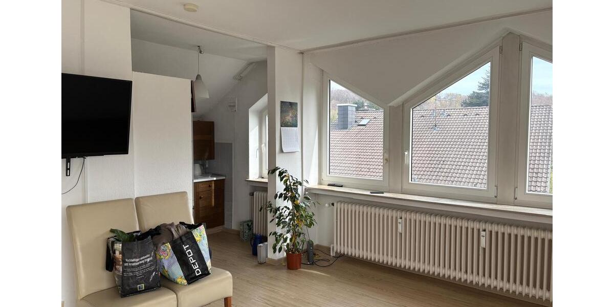 Dachgeschoßwohnung Bielefeld Schildesche - 1 Zimmer, 35 m&sup2;, 350&euro; | Angebot:26412874