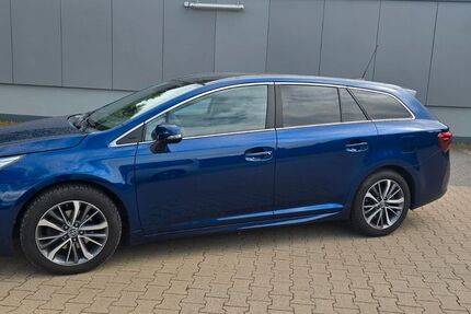 Toyota Avensis 115.000 km 12.500 &euro; Spenge 32139