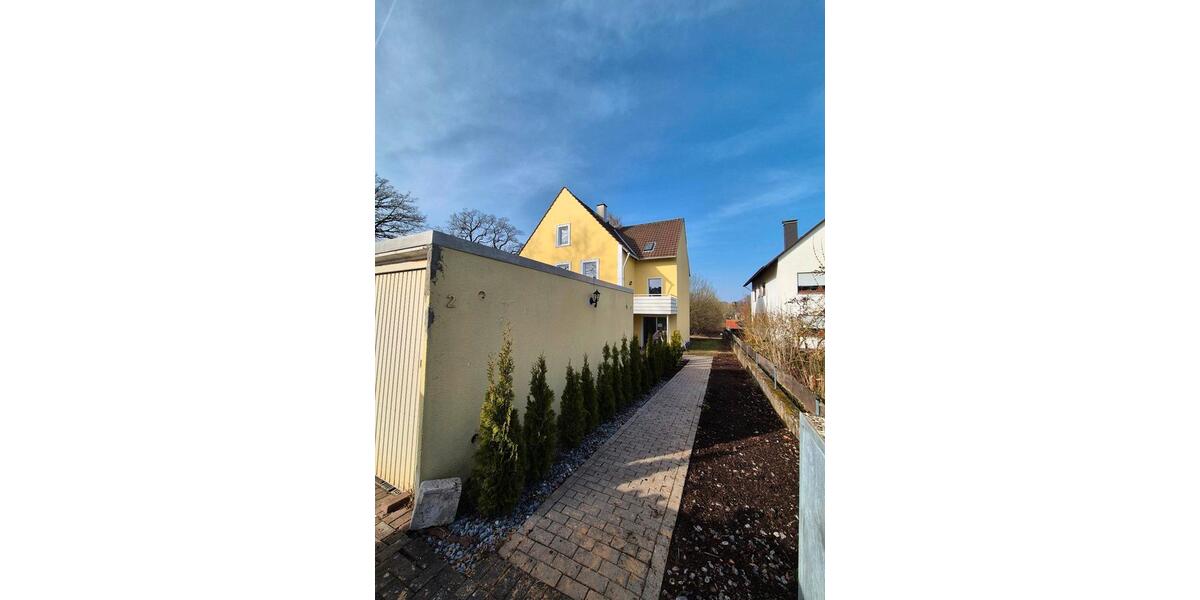 Etagenwohnung Enger - 3 Zimmer, 110 m&sup2;, 1.000&euro; | Angebot:25403037