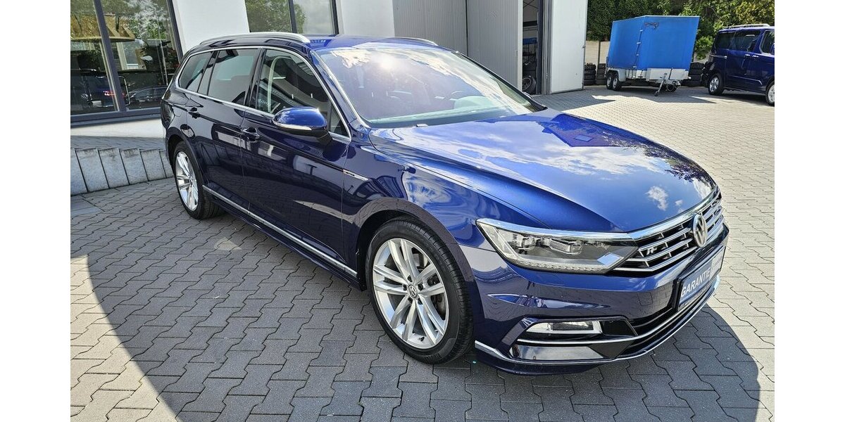 VW Passat Variant 2.0 TDI 4M Highline R-Line 360° 128.350 km 21.990 &euro; Löhne 32584