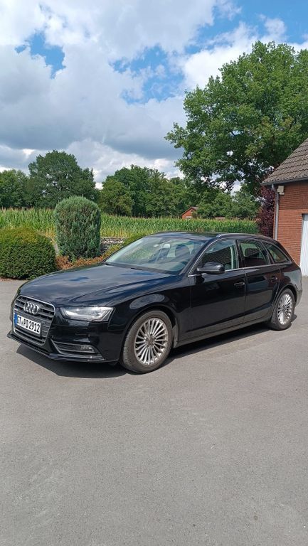 Audi A4 185.000 km 14.500 € Rietberg 33397