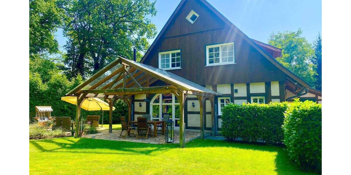 Idyllisches Fachwerkhaus mit Einliegerwohnung & Garten in Sennestadt 5 zimmer