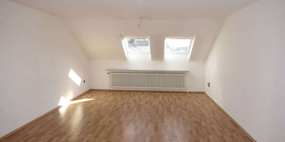 Etagenwohnung Bünde - 2 Zimmer, 85 m&sup2;, 490&euro; | Angebot:26914556
