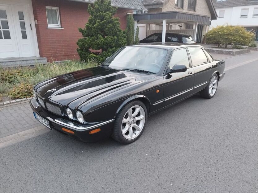 XJR
