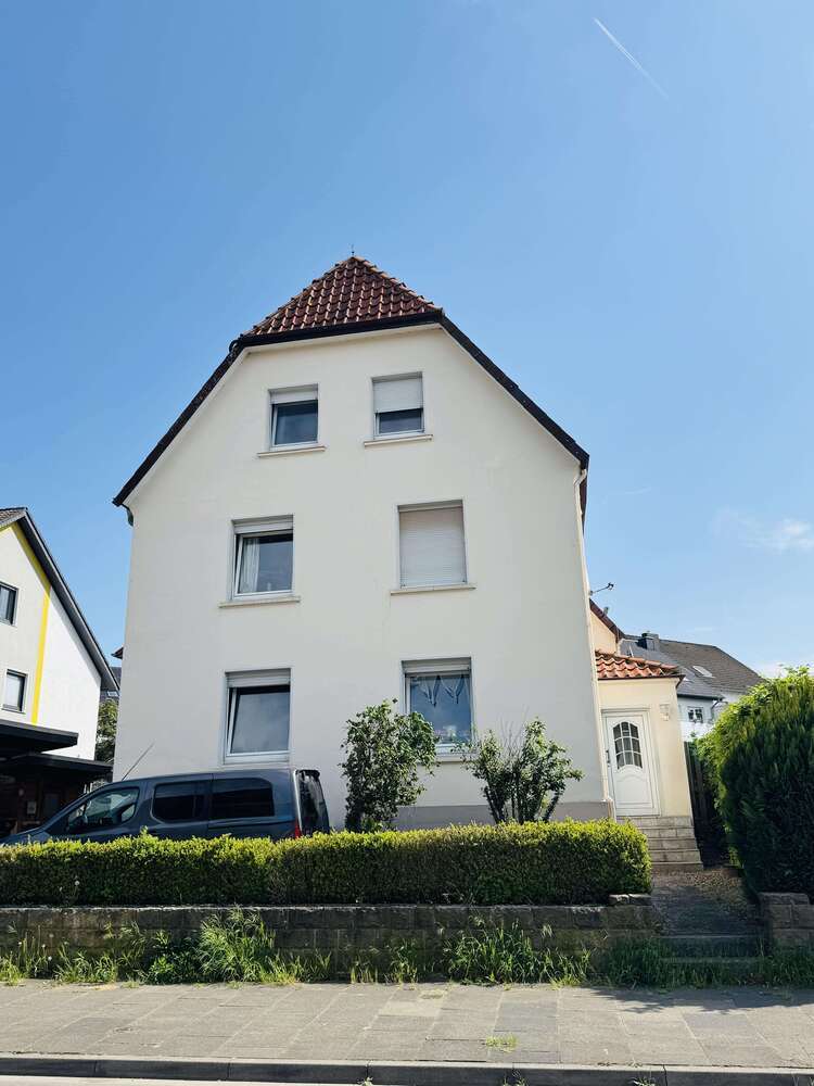 Haus zum Kaufen in Bad Salzuflen 185.000 € 140 m²