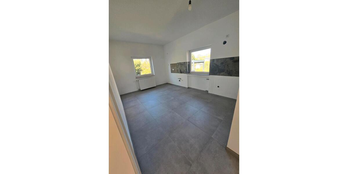 Einfamilienhaus Lemgo - 3 Zimmer, 135 m&sup2;, 1.550&euro; | Angebot:26302191