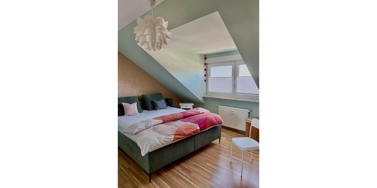 Dachgeschoßwohnung Bielefeld Stieghorst - 2 Zimmer, 61 m&sup2;, 210.000&euro; | Angebot:27038022