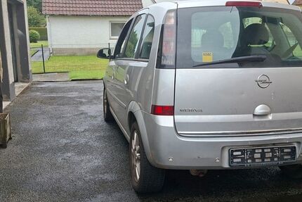Opel Meriva 196.537 km 2.400 &euro; Lage 32791