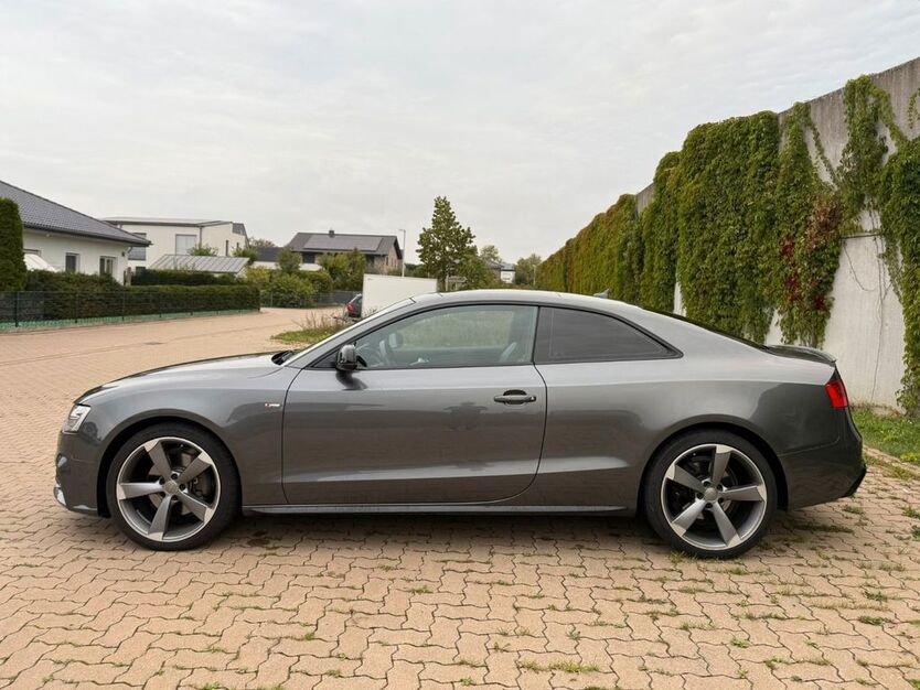 Audi A5 120.000 km 17.900 € Eidinghausen 32549