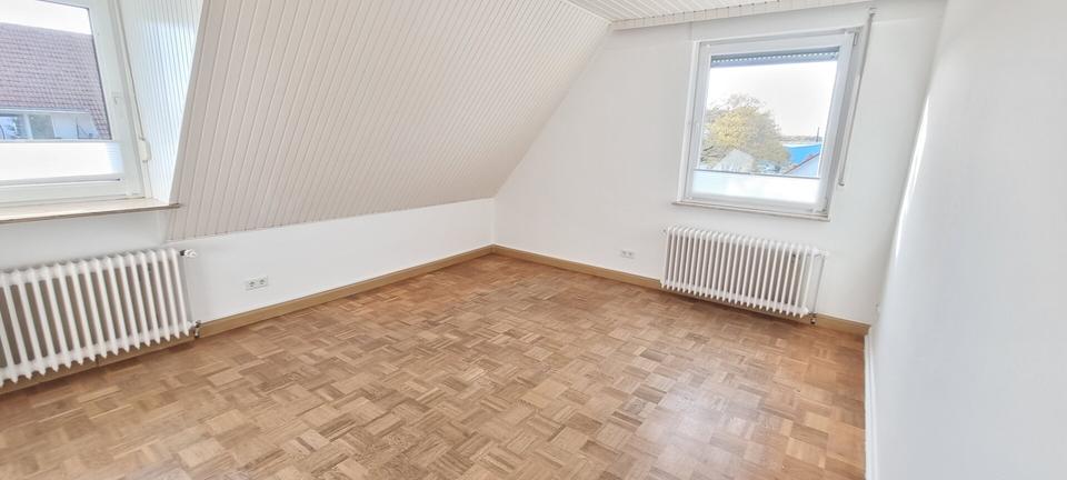 Dachgeschoßwohnung Bielefeld Brackwede - 3 Zimmer, 75 m&sup2;, 600&euro; | Angebot:26337245