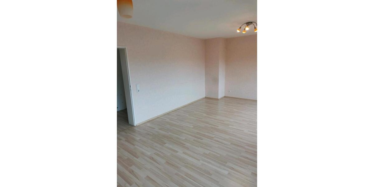Erdgeschoßwohnung Detmold Hakedahl - 4 Zimmer, 85 m&sup2;, 750&euro; | Angebot:26234646