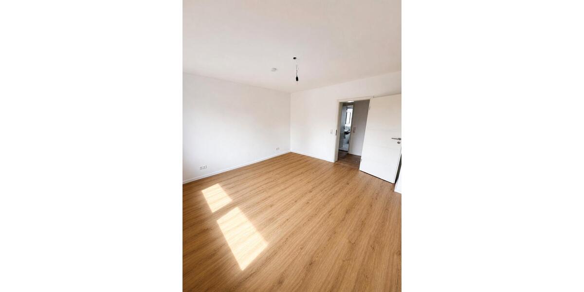 Etagenwohnung Detmold - 3.5 Zimmer, 103 m&sup2;, 1.000&euro; | Angebot:26415696