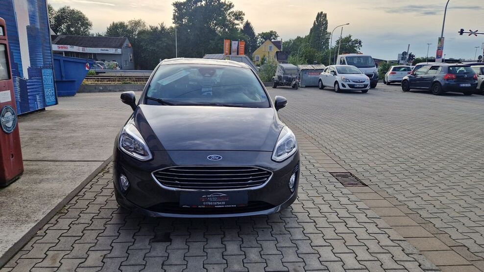 Ford Fiesta 99.859 km 11.999 € Paderborn 33104
