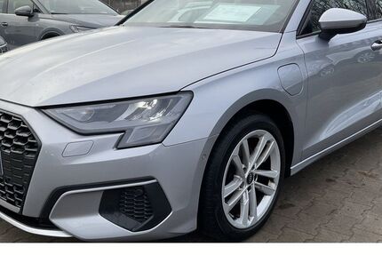 Audi A3 135.000 km 19.690 &euro; Verl 33415