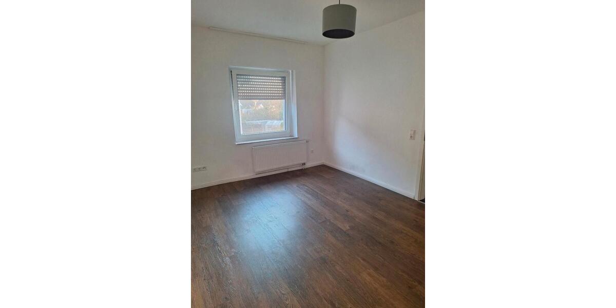 Erdgeschoßwohnung Hiddenhausen - 3 Zimmer, 83 m&sup2;, 750&euro; | Angebot:26414776