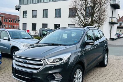 Ford Kuga 70.000 km 16.950 &euro; Bielefeld 33647