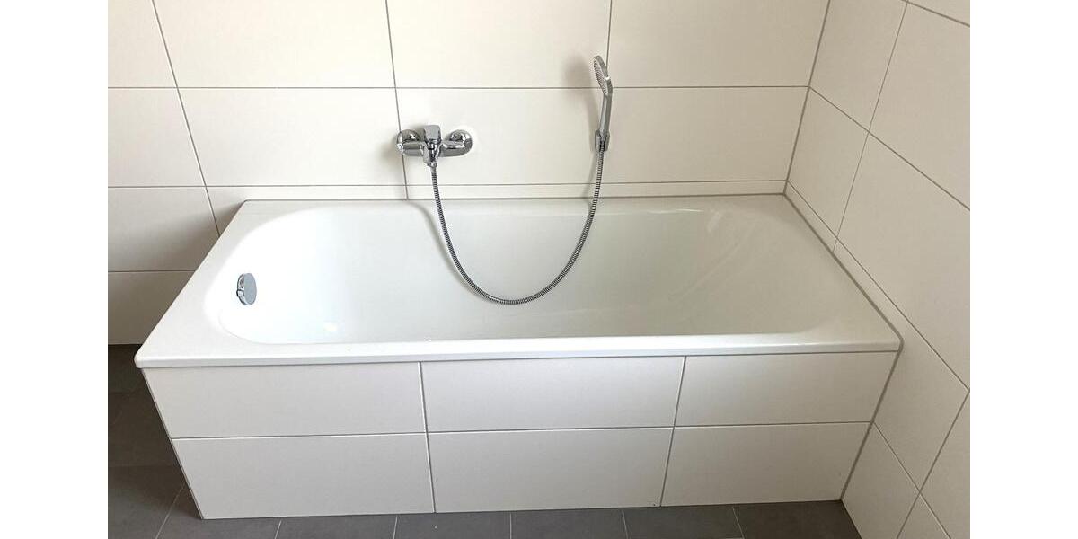 Erdgeschoßwohnung Hüllhorst - 4 Zimmer, 105 m&sup2;, 950&euro; | Angebot:25753640