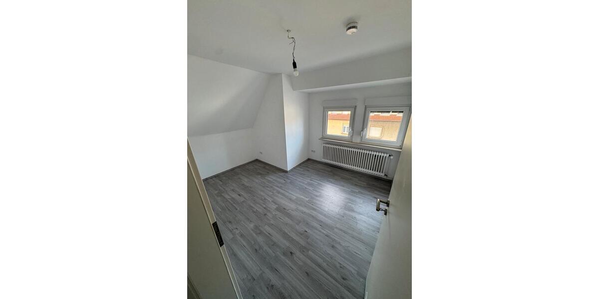 Dachgeschoßwohnung Bielefeld Schildesche - 3 Zimmer, 55 m&sup2;, 550&euro; | Angebot:25649470