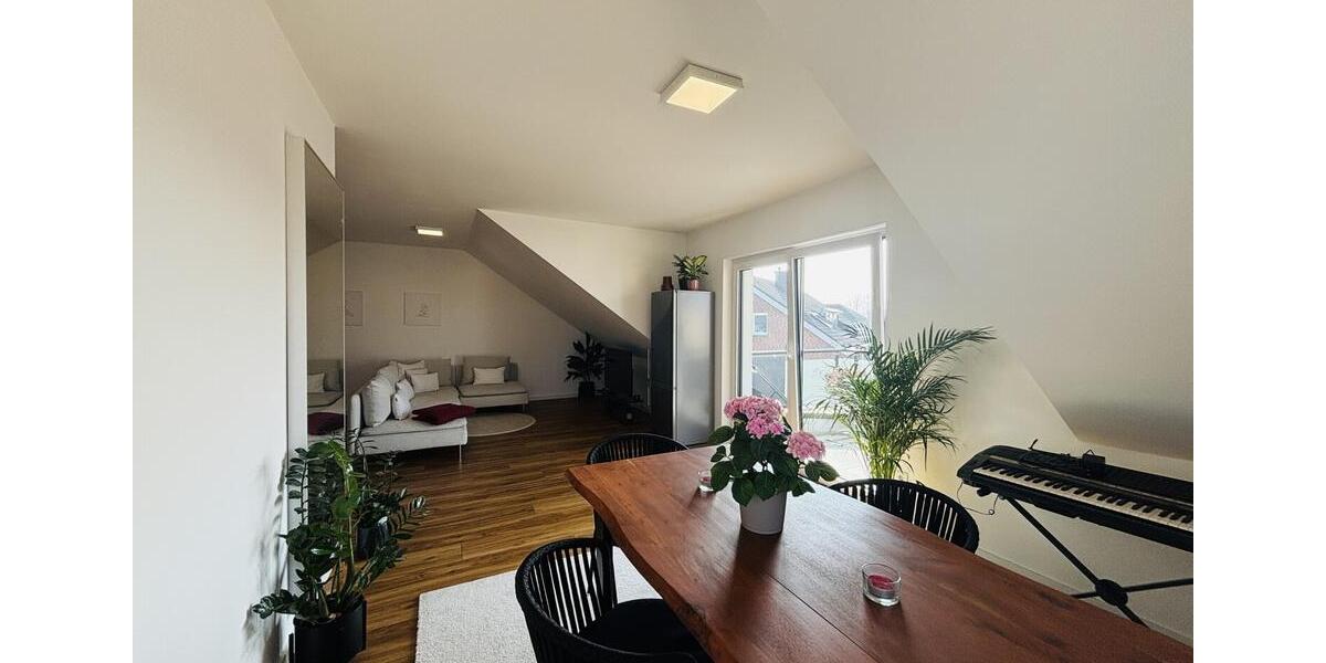 Dachgeschoßwohnung Steinhagen - 2 Zimmer, 80 m&sup2;, 920&euro; | Angebot:25491123