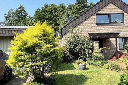 Wohnen in bester Lage - Freistehendes Einfamilienhaus in Halle