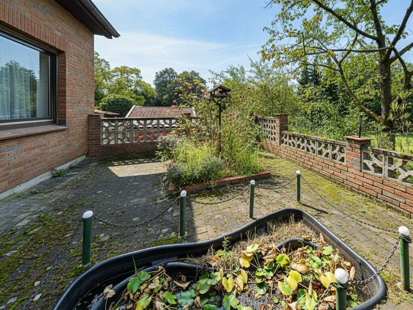 Mit 3D: Endlich Zuhause! Großzügige Familienidylle - riesen Gartenparadies mit zahlreichen Obstbäumen. 9 zimmer