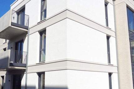 Genießen Sie das Wohnen! Helle 2-Zimmer-Wohnung mit Balkon, Echtholzparkett und Einbauküche 2 zimmer