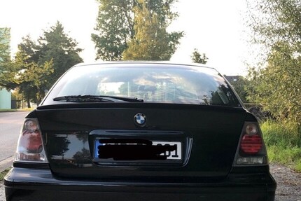 BMW 3er Compact 174.500 km 3.600 &euro; Oerlinghausen 33813