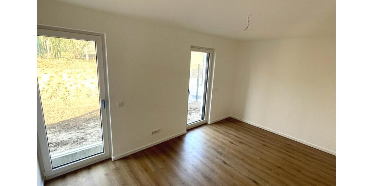 Erdgeschoßwohnung Detmold Hiddesen - 4 Zimmer, 100 m&sup2;, 1.450&euro; | Angebot:26660208