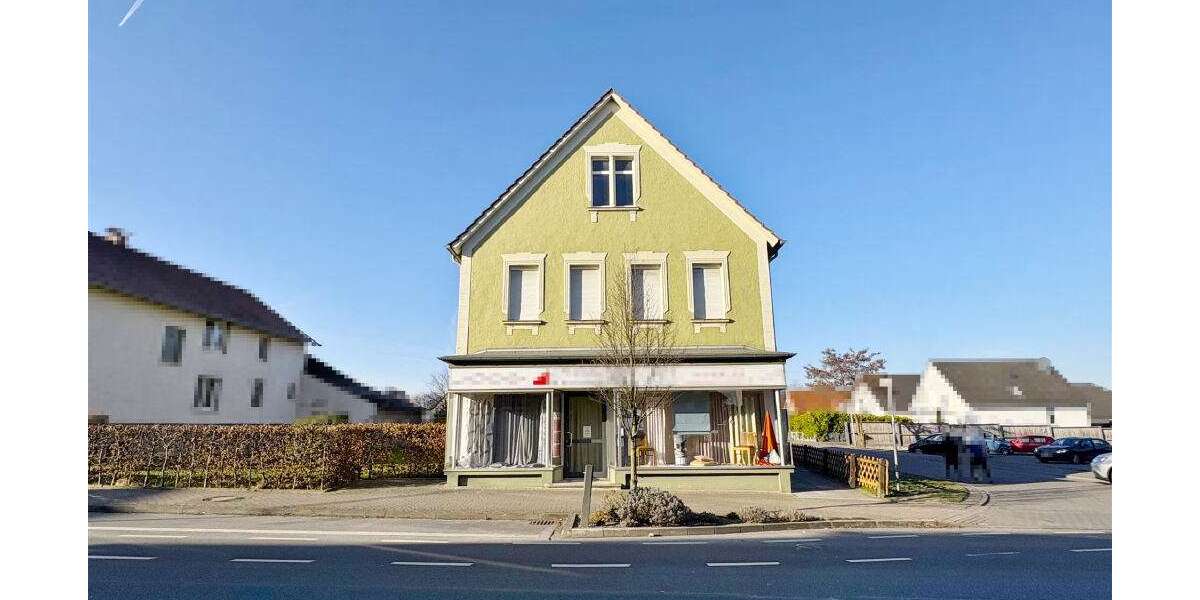 Haus zum Kaufen in Oerlinghausen 159.900 € 202.26 m² 6 zimmer
