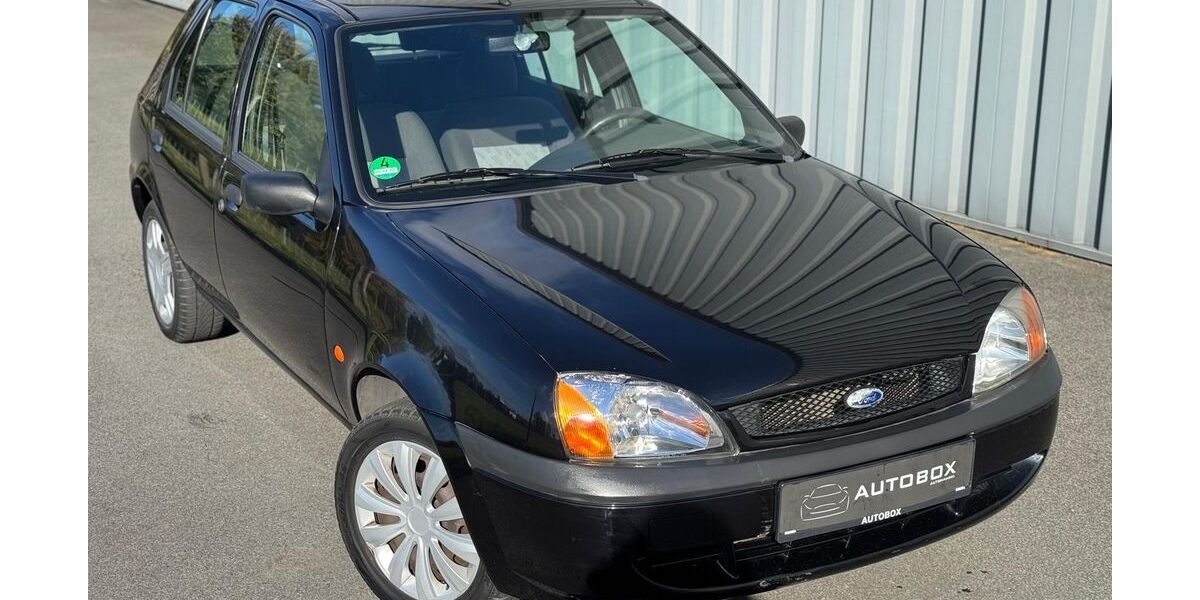 Ford Fiesta 33.673 km 2.499 &euro; Rheda-Wiedenbrück 33378