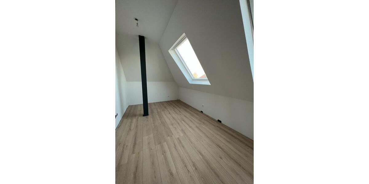Dachgeschoßwohnung Gütersloh - 2 Zimmer, 40 m&sup2;, 550&euro; | Angebot:25753613