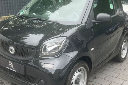 Smart ForTwo 9.999 km 11.290 € Bielefeld 33647