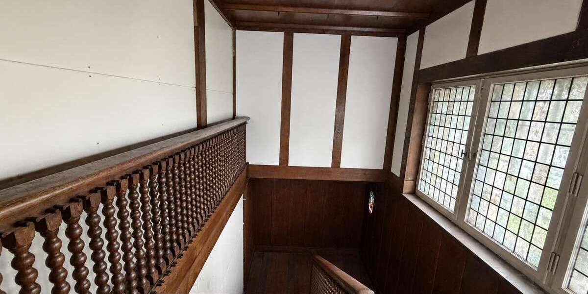 Denkmalgeschützte Fabrikantenvilla an der Weser Parkgrundstück mit drei zusätzlichen Bauplätzen - Villa Vlotho | Angebot:27254373