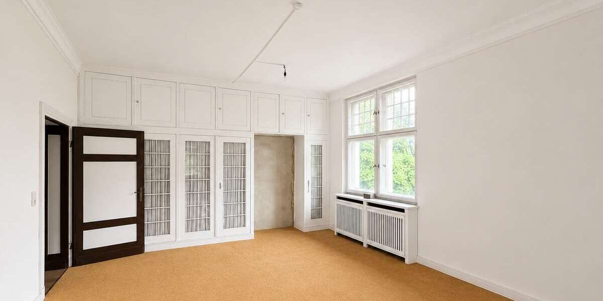 Denkmalgeschützte Fabrikantenvilla an der Weser Parkgrundstück mit drei zusätzlichen Bauplätzen - Villa Vlotho | Angebot:27254373