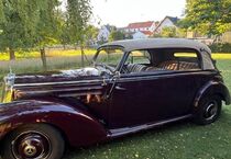 Mercedes 220