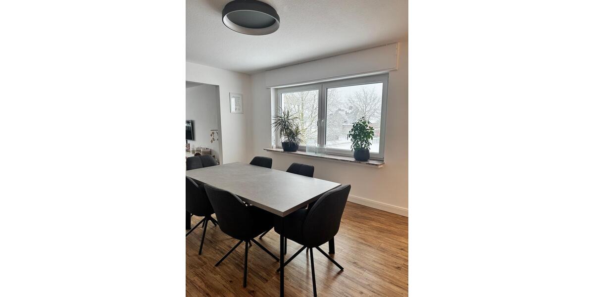 Etagenwohnung Gütersloh Isselhorst - 3 Zimmer, 120 m&sup2;, 1.100&euro; | Angebot:24780694