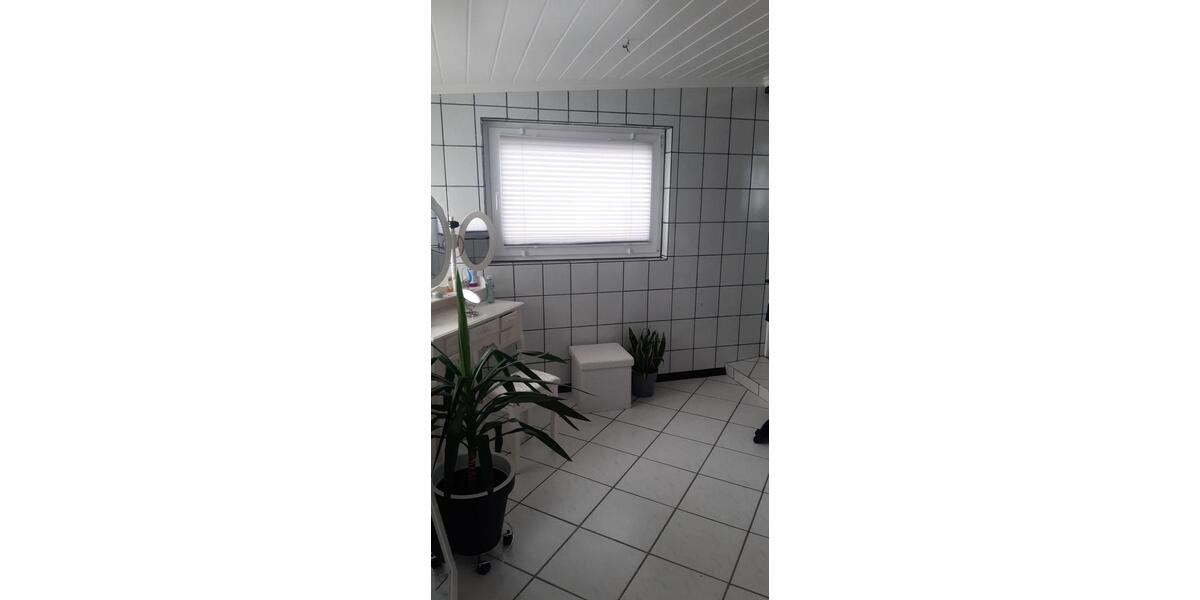 Etagenwohnung Detmold Hiddesen - 1 Zimmer, 60 m&sup2;, 600&euro; | Angebot:26262936